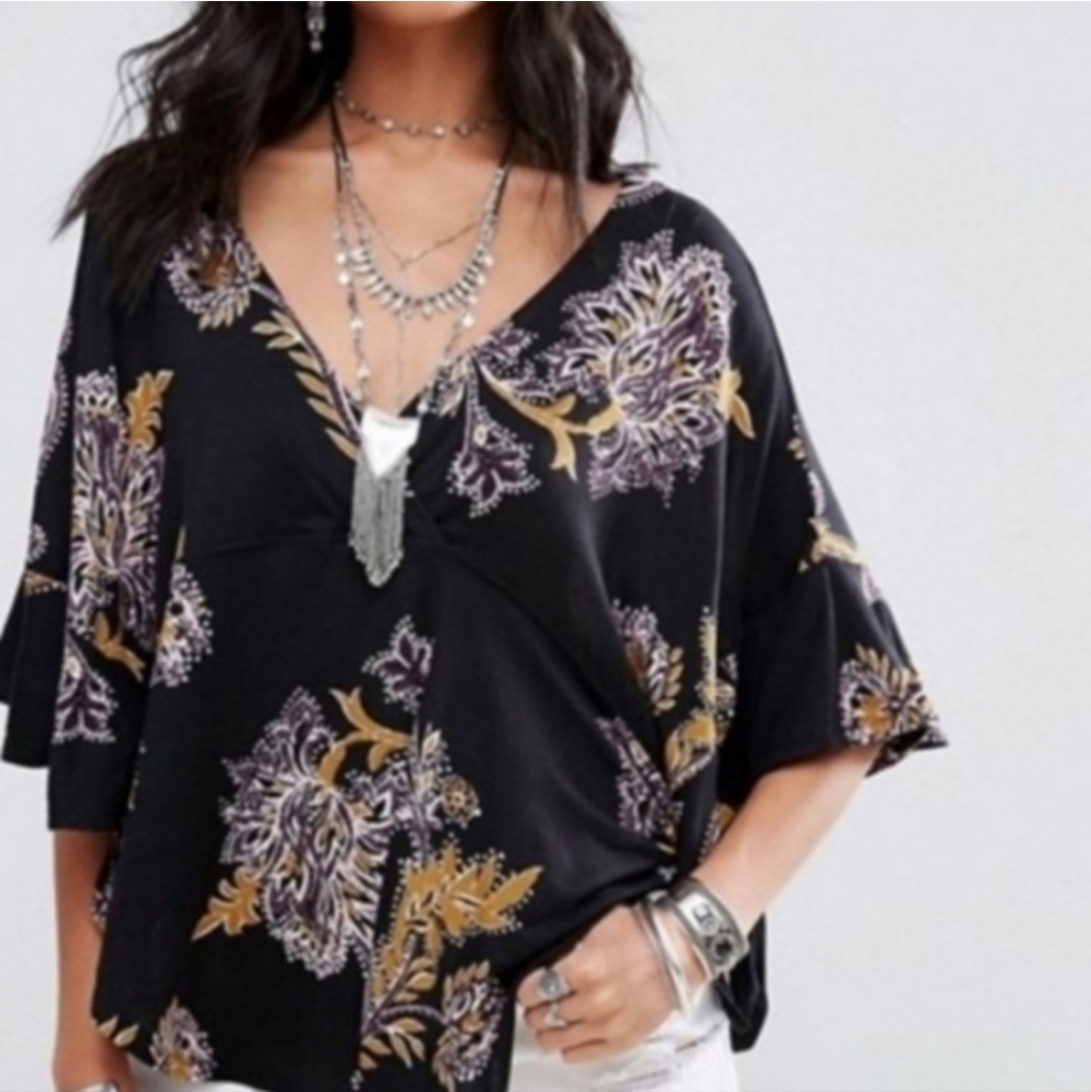 Free People Charcoal  Boho  Oversized V-Neck  Side Tie Ruffle  Short Sleeve Top